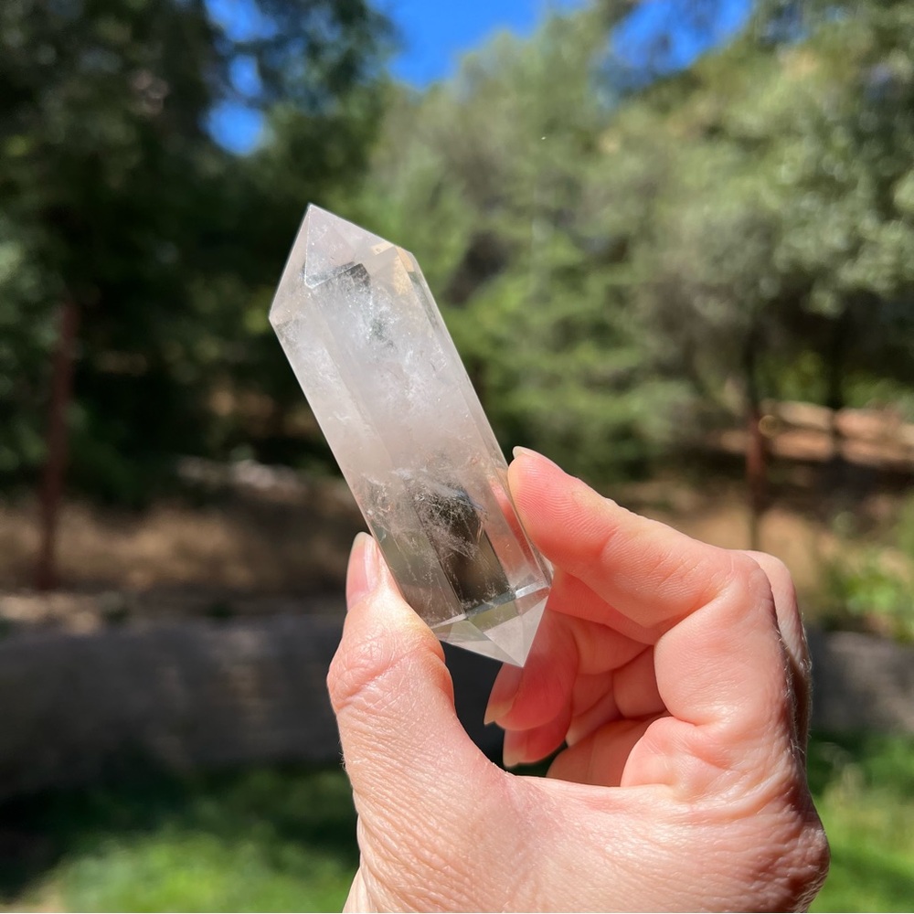 Double Terminated Quartz - Picture 5 of 8